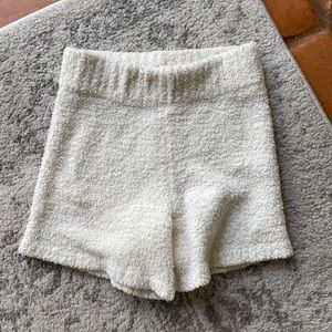 SKIMS Cozy Knjt Short in Bone S/M